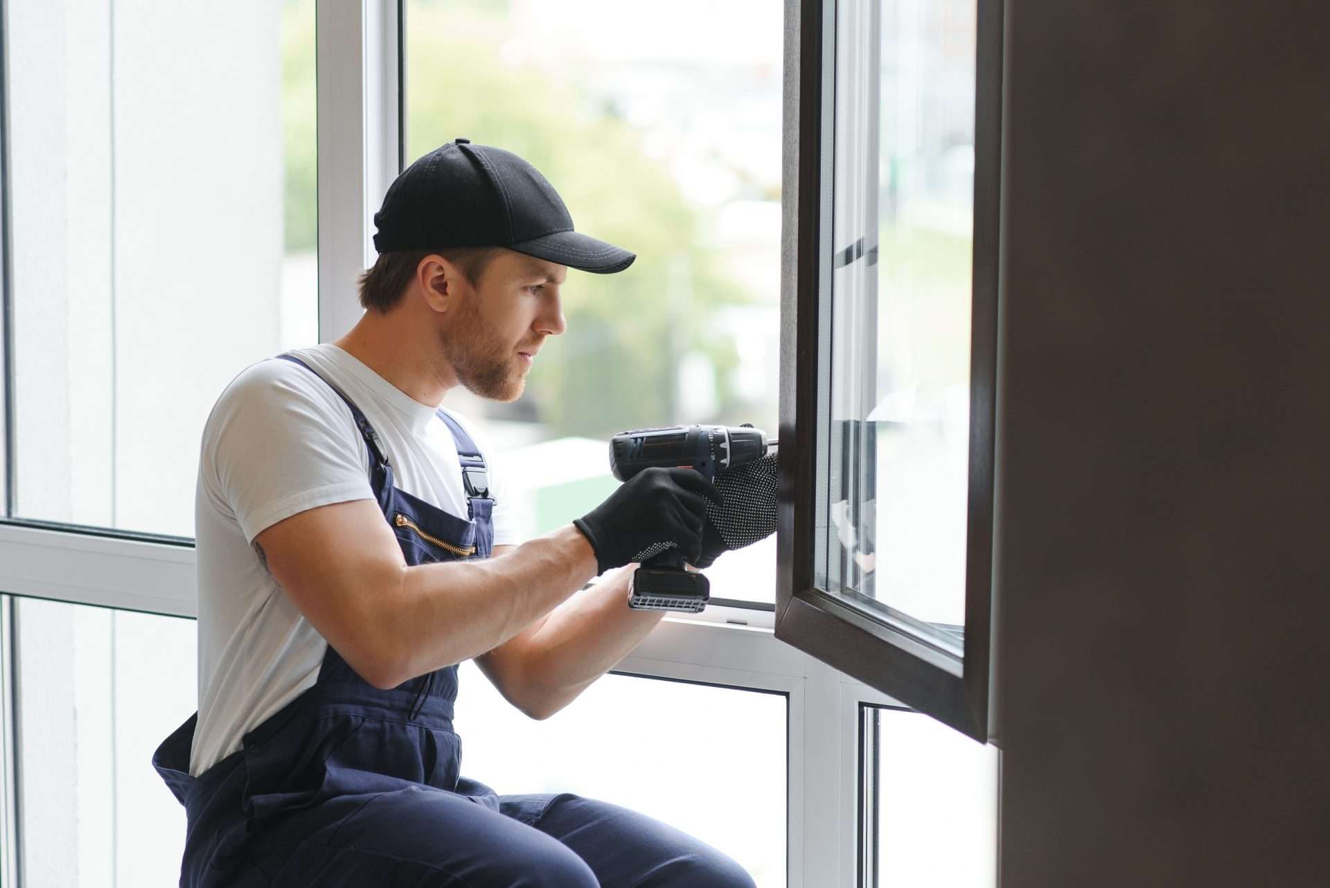 Effective emergency window repair Edmonton, Alberta and Fort Saskatchewan, Alberta by GreenFox Windows and Doors