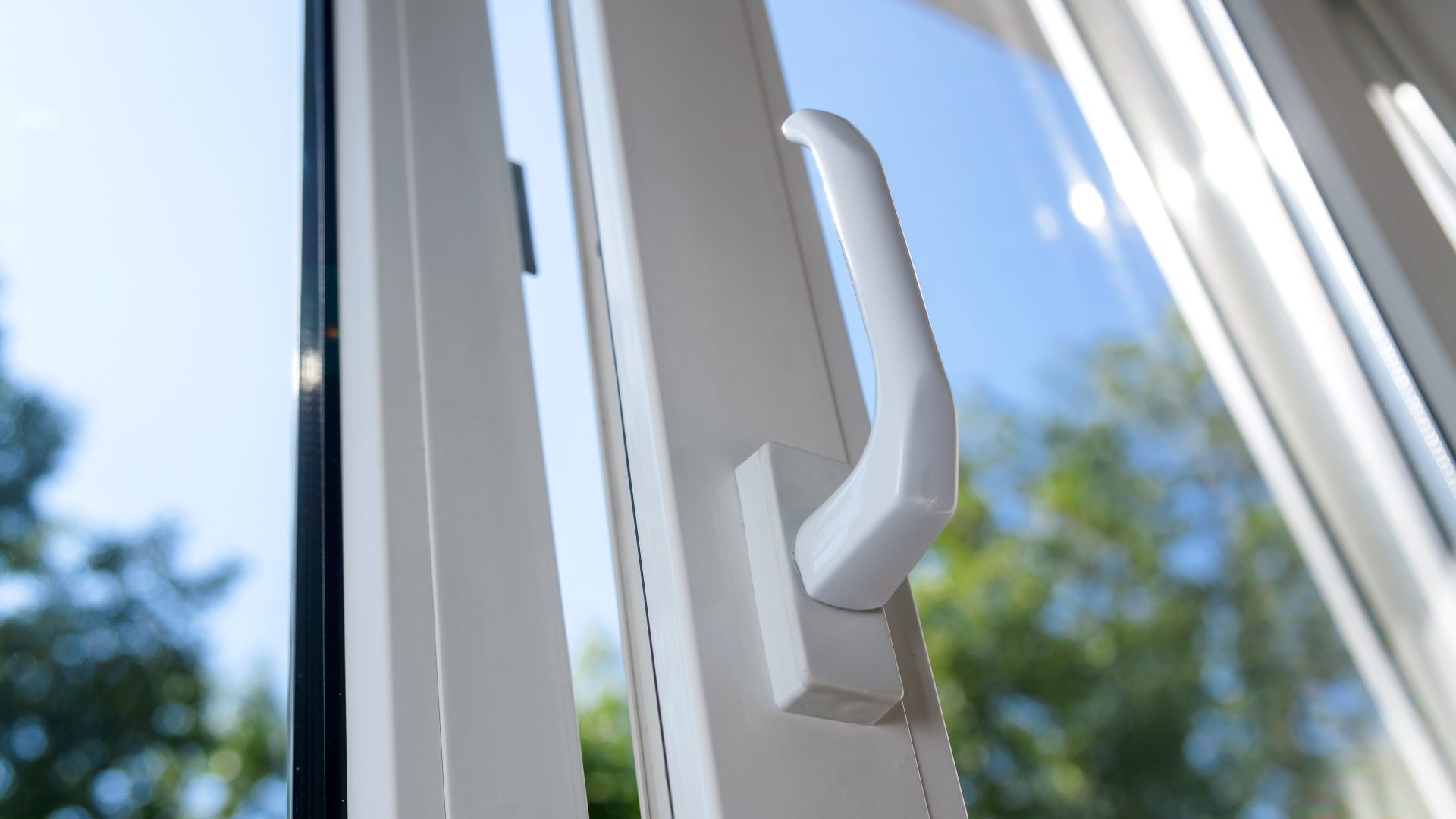 Window Contractors by GreenFox Windows & Doors in Lethbridge, Alberta‚Äîtrusted local experts in window and door solutions near me.